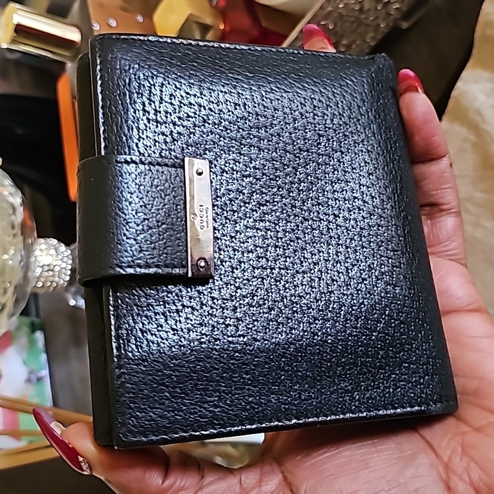 Like new Gucci Double snap Wallet